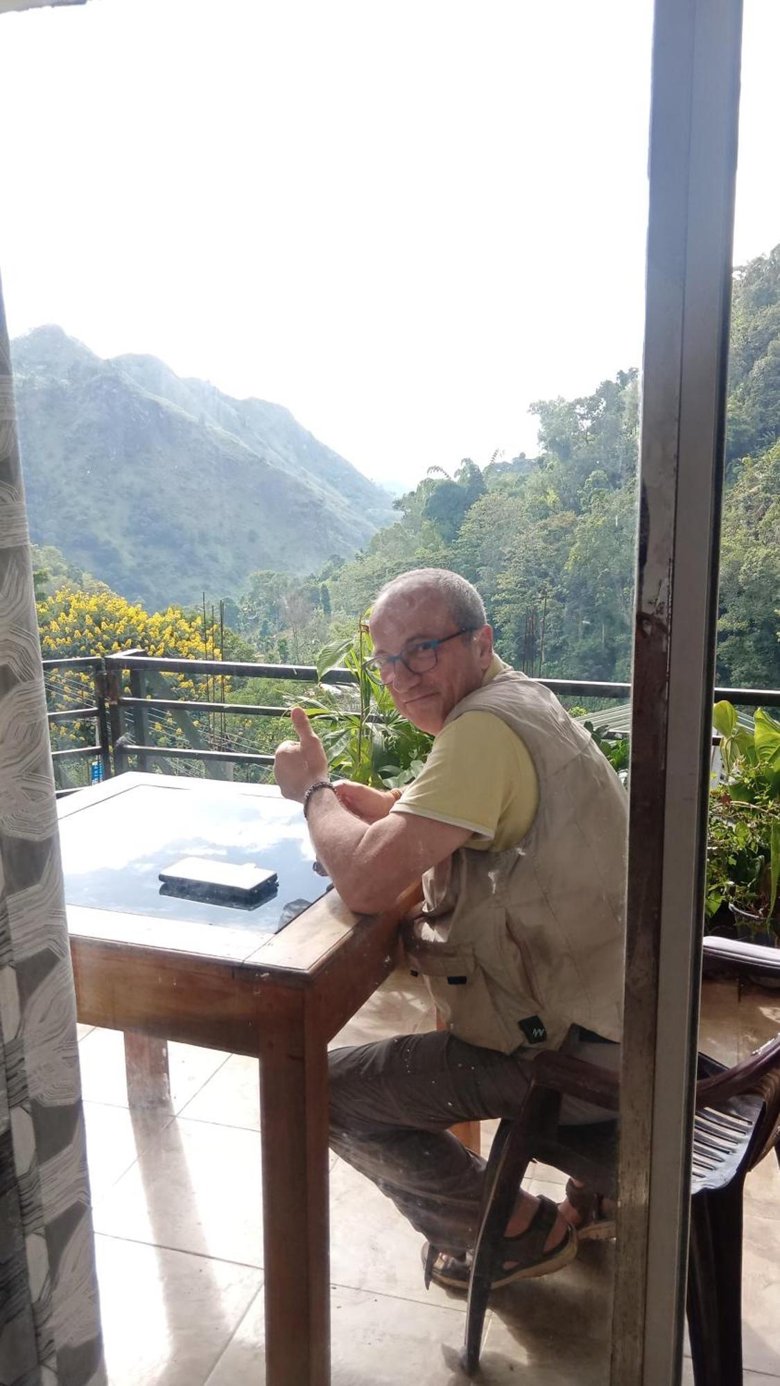 Ella Lucky Panoramic Hotel ภายนอก รูปภาพ