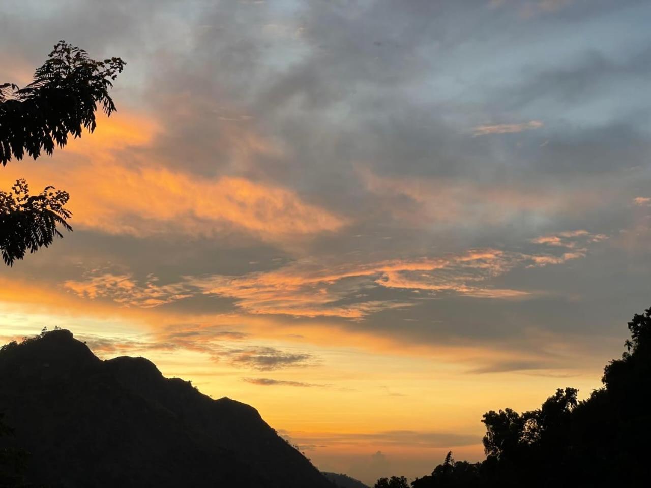 Ella Lucky Panoramic Hotel ภายนอก รูปภาพ